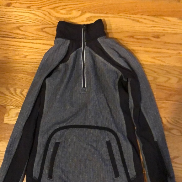 Ivivva pullover - Picture 4 of 7